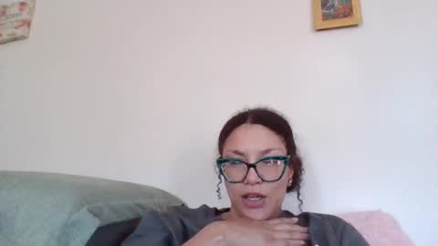 Snapshot of feetnymph chatting on March 9, 8:46 pm Soley online show from March 9, 8:46 pm