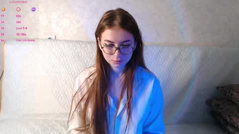 Hi Im Milly  nice 2 meet u 3 online show from April 11, 3:27 pm