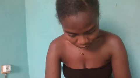 felanaa online show from April 5, 12:13 pm