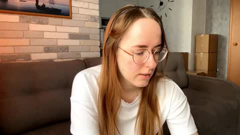 Mary online show from March 30, 6:36 am