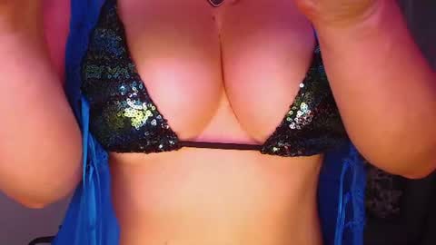 FeliciaGold online show from June 18, 12:44 am