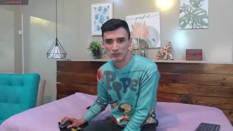 Snapshot of felipefriendly chatting on July 16, 1:06 pm FELIPE online show from July 16, 1:06 pm