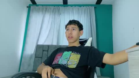 Snapshot of felipehotgonzalez chatting on November 30, 12:31 pm felipehotgonzalez online show from November 30, 12:31 pm