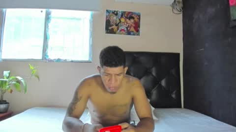 Snapshot of felipereyes28cm chatting on November 7, 7:03 pm Felipe online show from November 7, 7:03 pm