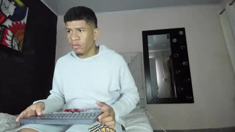 Snapshot of felipereyes28cm chatting on January 14, 9:20 pm Felipe online show from January 14, 9:20 pm