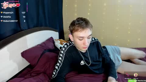 Snapshot of felixcurt69 chatting on April 24, 4:53 pm felixcurt online show from April 24, 4:53 pm