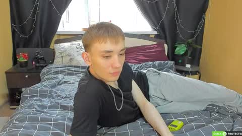 Snapshot of felixcurt69 chatting on May 9, 7:46 am felixcurt online show from May 9, 7:46 am