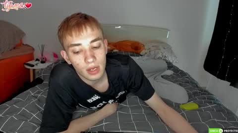 Snapshot of felixcurt69 chatting on May 19, 8:42 am felixcurt online show from May 19, 8:42 am