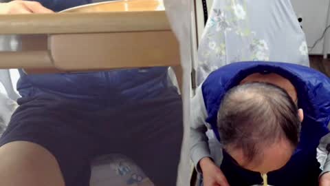 felixlau online show from January 3, 11:57 am