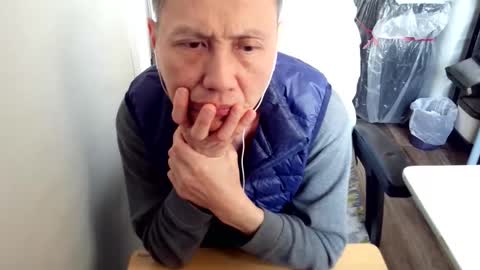 felixlau online show from January 10, 7:32 am