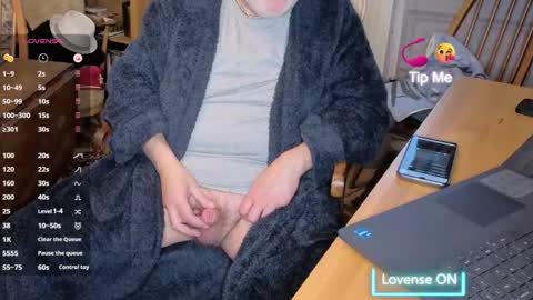 Snapshot of fellainsp8 chatting on November 14, 7:51 am Adam online show from November 14, 7:51 am