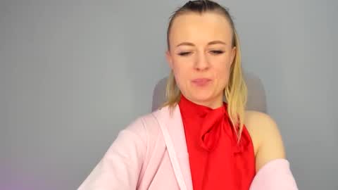 felorina online show from April 17, 6:44 pm