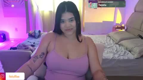 Snapshot of felurianfleurfae chatting on April 17, 5:27 pm felurianfleurfae online show from April 17, 5:27 pm
