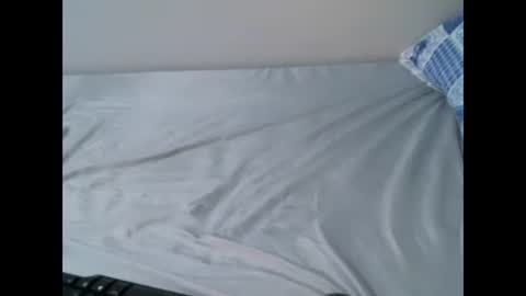 Snapshot of femaqueen chatting on February 16, 5:37 pm Navil online show from February 16, 5:37 pm
