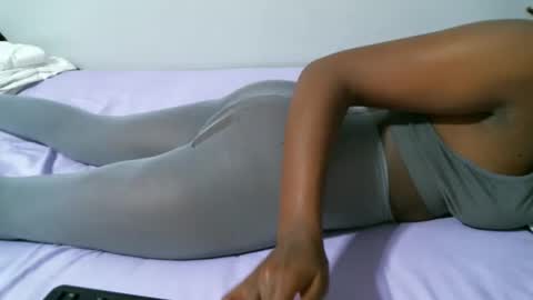 Snapshot of femaqueen chatting on September 30, 6:35 pm Navil online show from September 30, 6:35 pm