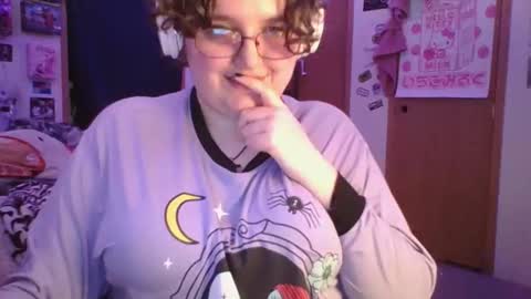 femcelsam online show from April 6, 4:46 am