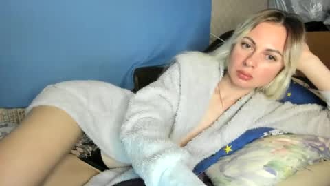 Snapshot of femida13 chatting on January 3, 8:32 pm femida13 online show from January 3, 8:32 pm