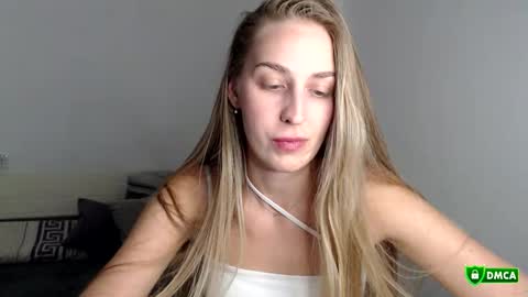 Femke online show from March 27, 9:25 pm