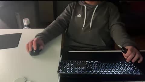 Snapshot of feniopl1 chatting on February 22, 2:45 am Bart online show from February 22, 2:45 am