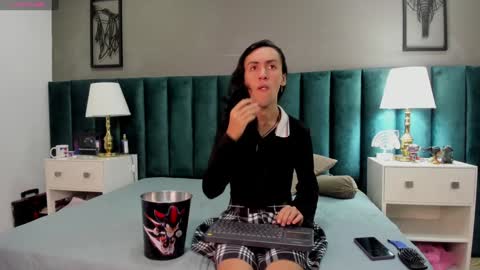 Snapshot of fenix_karoll chatting on January 22, 7:13 pm Karol online show from January 22, 7:13 pm