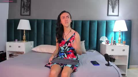 Snapshot of fenix_karoll chatting on March 7, 5:08 am Karol online show from March 7, 5:08 am