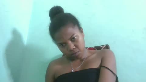 Snapshot of fenou122745 chatting on October 12, 7:51 am fenou122745 online show from October 12, 7:51 am