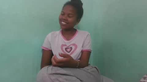 Snapshot of fenou122745 chatting on November 26, 6:36 am fenou122745 online show from November 26, 6:36 am