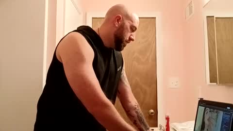 fenrir226453 online show from April 14, 11:27 am