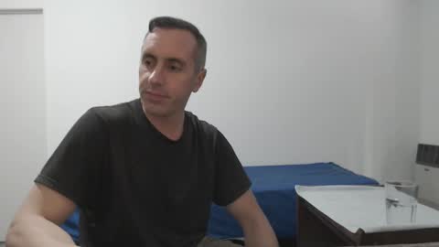 Snapshot of fer797 chatting on December 3, 9:33 am Fernando online show from December 3, 9:33 am