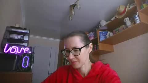 feraliss online show from February 26, 11:09 am