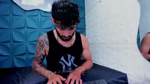 Snapshot of ferchodaniels chatting on December 25, 7:02 pm Daniel Fernando online show from December 25, 7:02 pm