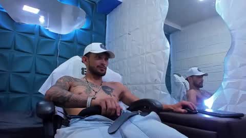 Snapshot of ferchodaniels chatting on January 21, 11:34 pm Daniel Fernando online show from January 21, 11:34 pm