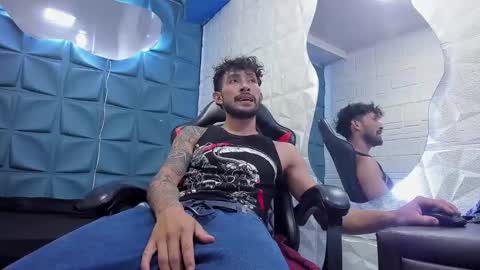 Snapshot of ferchodaniels chatting on February 1, 10:34 pm Daniel Fernando online show from February 1, 10:34 pm