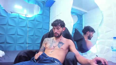 Snapshot of ferchodaniels chatting on February 7, 11:55 pm Daniel Fernando online show from February 7, 11:55 pm