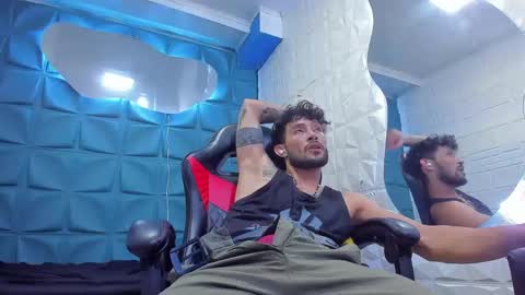 Snapshot of ferchodaniels chatting on February 9, 12:06 am Daniel Fernando online show from February 9, 12:06 am