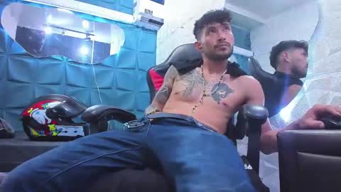 Snapshot of ferchodaniels chatting on March 7, 12:48 am Daniel Fernando online show from March 7, 12:48 am