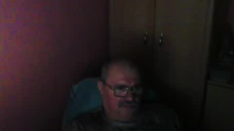 Snapshot of ferda5908736 chatting on January 25, 8:21 pm ferda5908736 online show from January 25, 8:21 pm