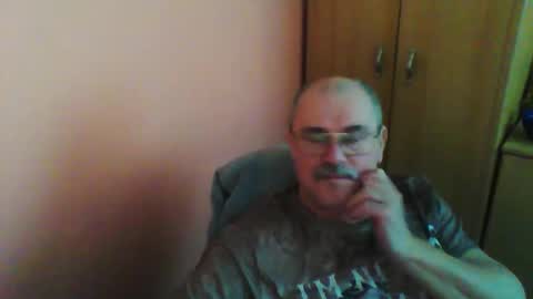 Snapshot of ferda5908736 chatting on January 29, 10:16 am ferda5908736 online show from January 29, 10:16 am