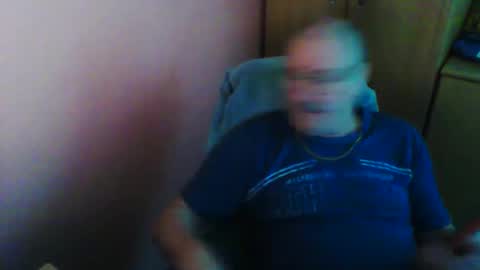 Snapshot of ferda5908736 chatting on January 31, 7:50 am ferda5908736 online show from January 31, 7:50 am