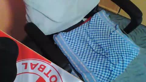 Snapshot of ferda5908736 chatting on February 21, 7:23 am ferda5908736 online show from February 21, 7:23 am