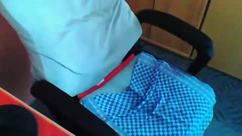 Snapshot of ferda5908736 chatting on February 24, 7:44 am ferda5908736 online show from February 24, 7:44 am