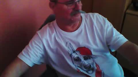 Snapshot of ferda5908736 chatting on February 25, 2:44 pm ferda5908736 online show from February 25, 2:44 pm