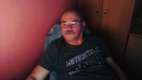 Snapshot of ferda5908736 chatting on March 2, 6:16 am ferda5908736 online show from March 2, 6:16 am