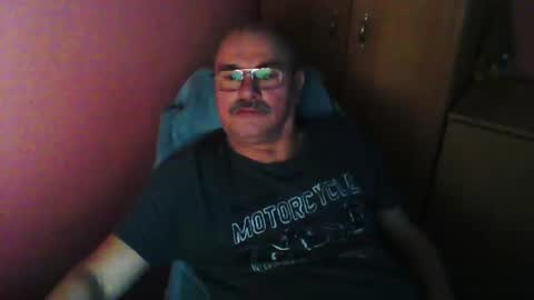 Snapshot of ferda5908736 chatting on March 3, 5:42 am ferda5908736 online show from March 3, 5:42 am