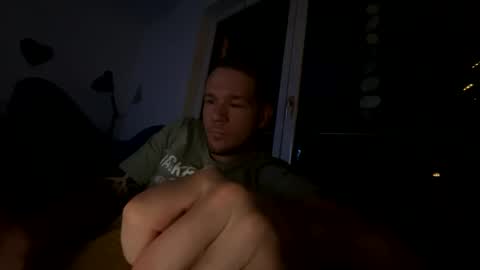 Snapshot of ferdl1988_1 chatting on December 30, 10:12 pm ferdl1988_1 online show from December 30, 10:12 pm