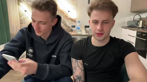 ferminlune online show from April 16, 5:58 pm