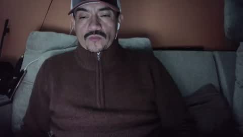 Snapshot of fernand89 chatting on January 26, 6:17 am fernand89 online show from January 26, 6:17 am