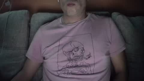 Snapshot of fernand89 chatting on January 31, 6:24 am fernand89 online show from January 31, 6:24 am