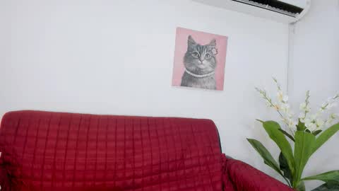 Snapshot of fernanda_brown01 chatting on October 16, 8:21 pm Fernanda online show from October 16, 8:21 pm