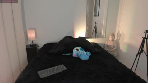 FERNANDA online show from April 17, 7:17 pm